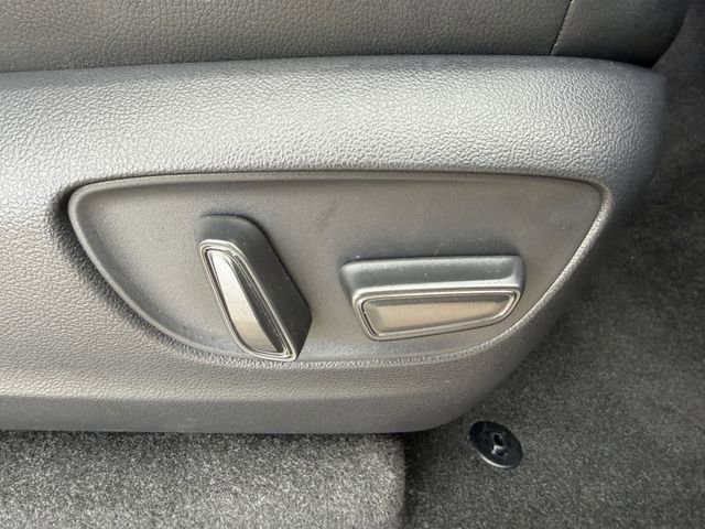 Certified 2024 Toyota Land Cruiser Base image 32