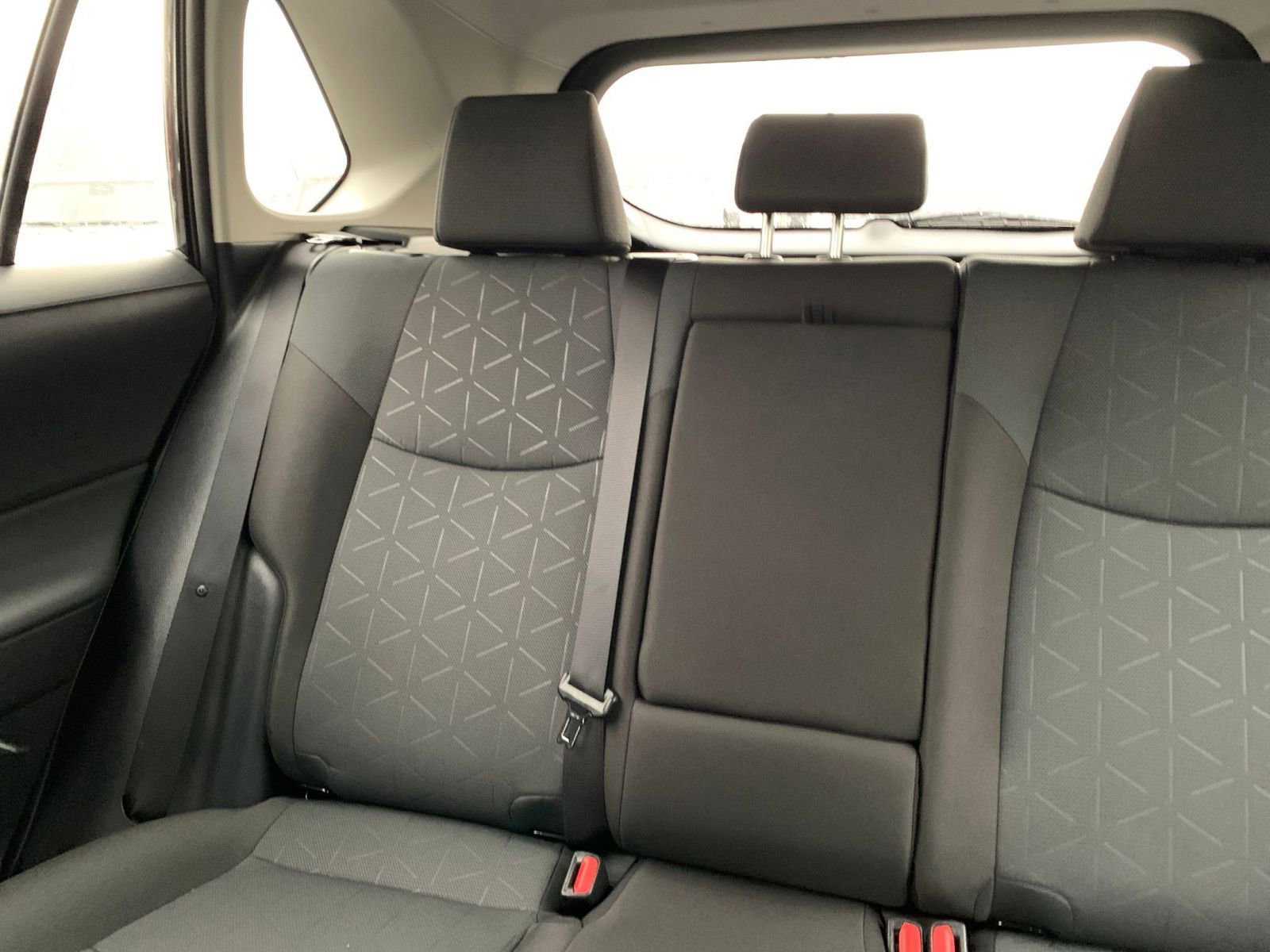 Used 2025 Toyota RAV4 XLE image 39