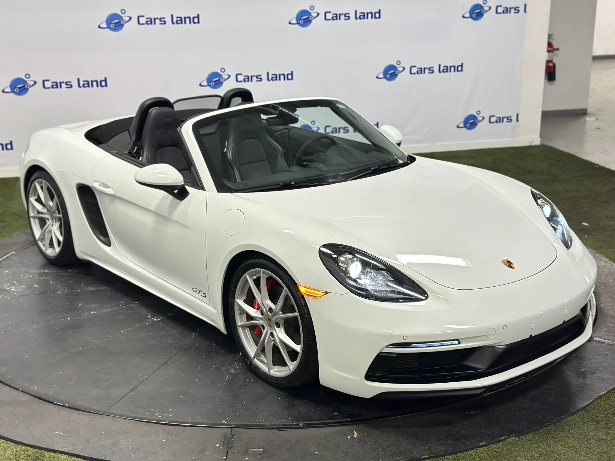 Used 2018 Porsche 718 Boxster GTS RWD image 9