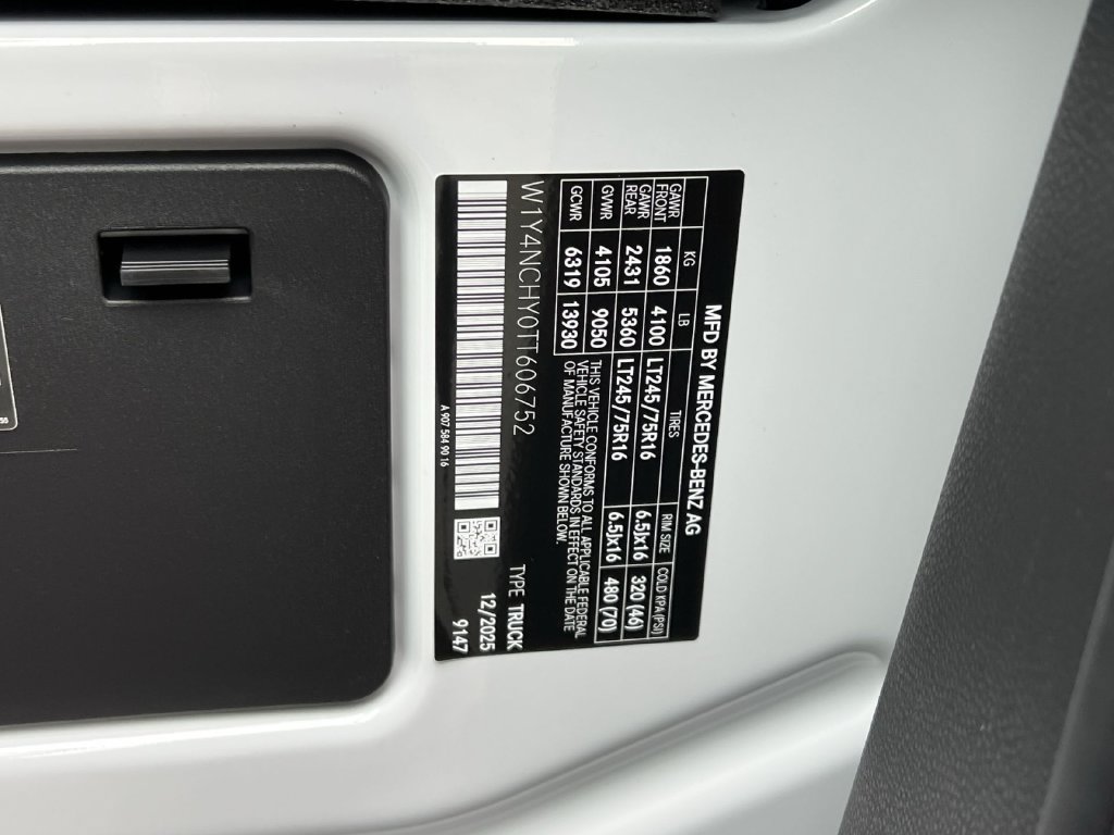 Used 2026 Mercedes-Benz Sprinter 2500 image 35