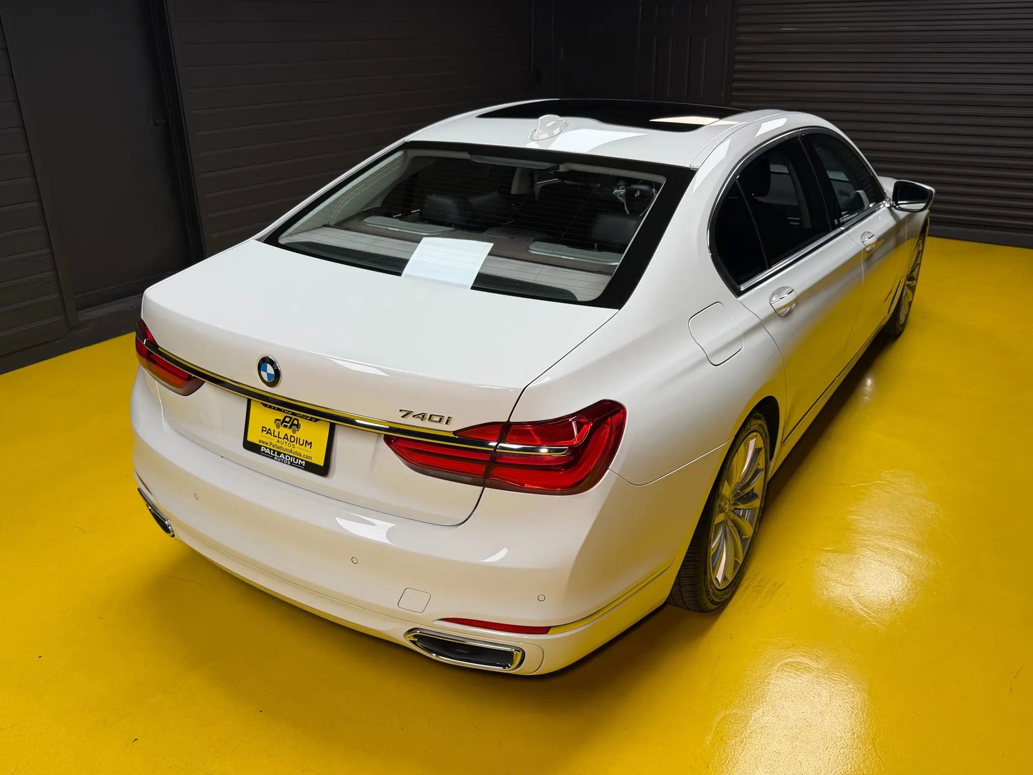 Used 2016 BMW 740i RWD image 55