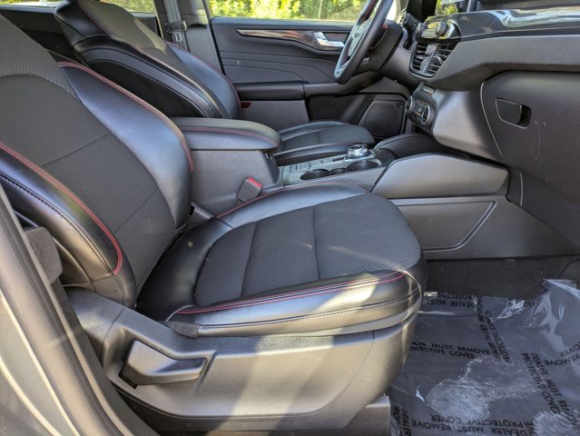 Used 2024 Ford Escape ST-Line w/ Cold Weather Package image 25