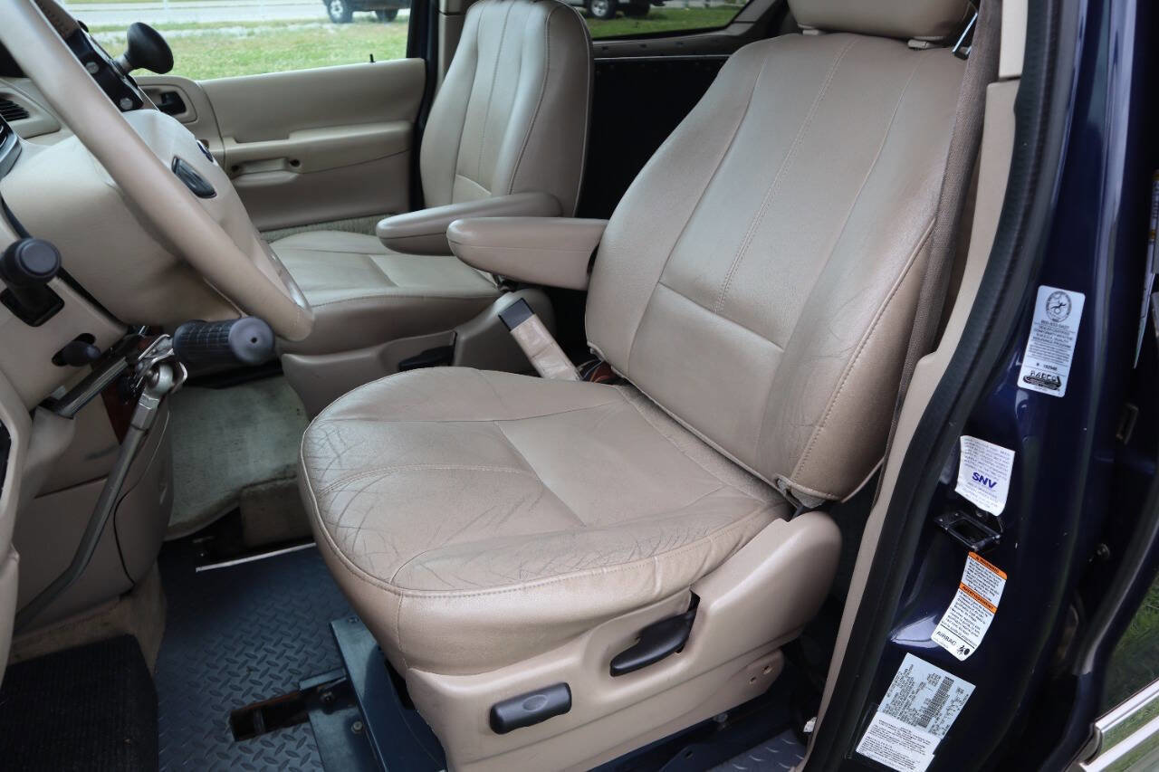 Used 2002 Ford Windstar SEL FWD image 5