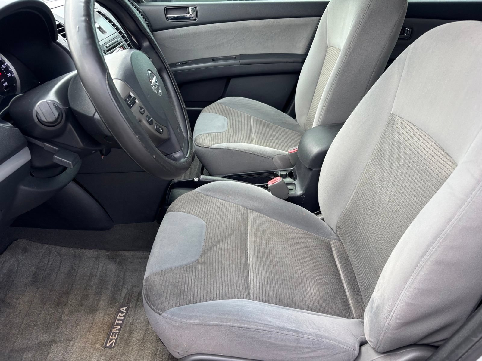 Used 2012 Nissan Sentra 2.0 SR FWD image 14