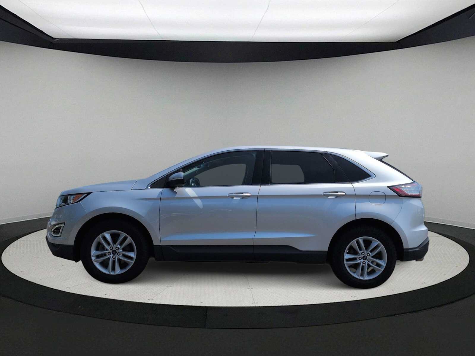 Used 2015 Ford Edge SEL w/ Equipment Group 201A FWD image 5