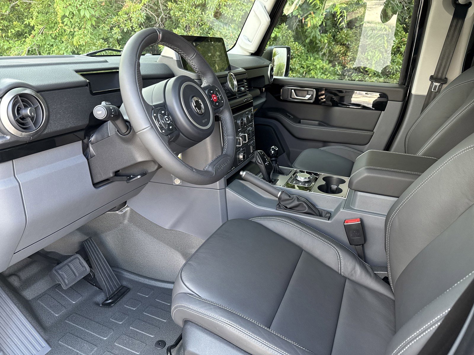 Used 2025 INEOS Grenadier Fieldmaster Edition image 13