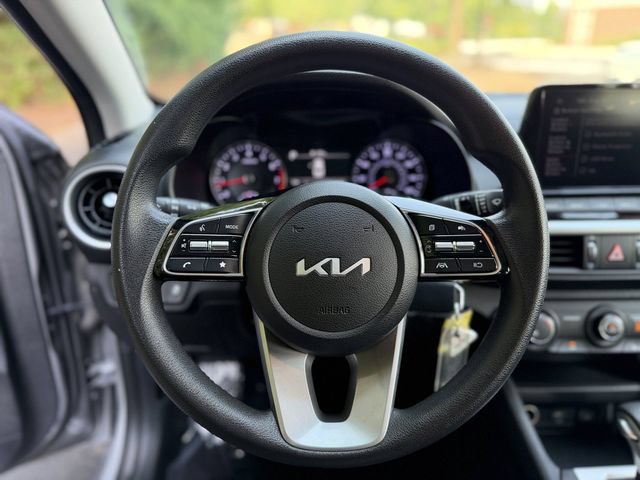 Certified 2024 Kia Forte LXS FWD image 3