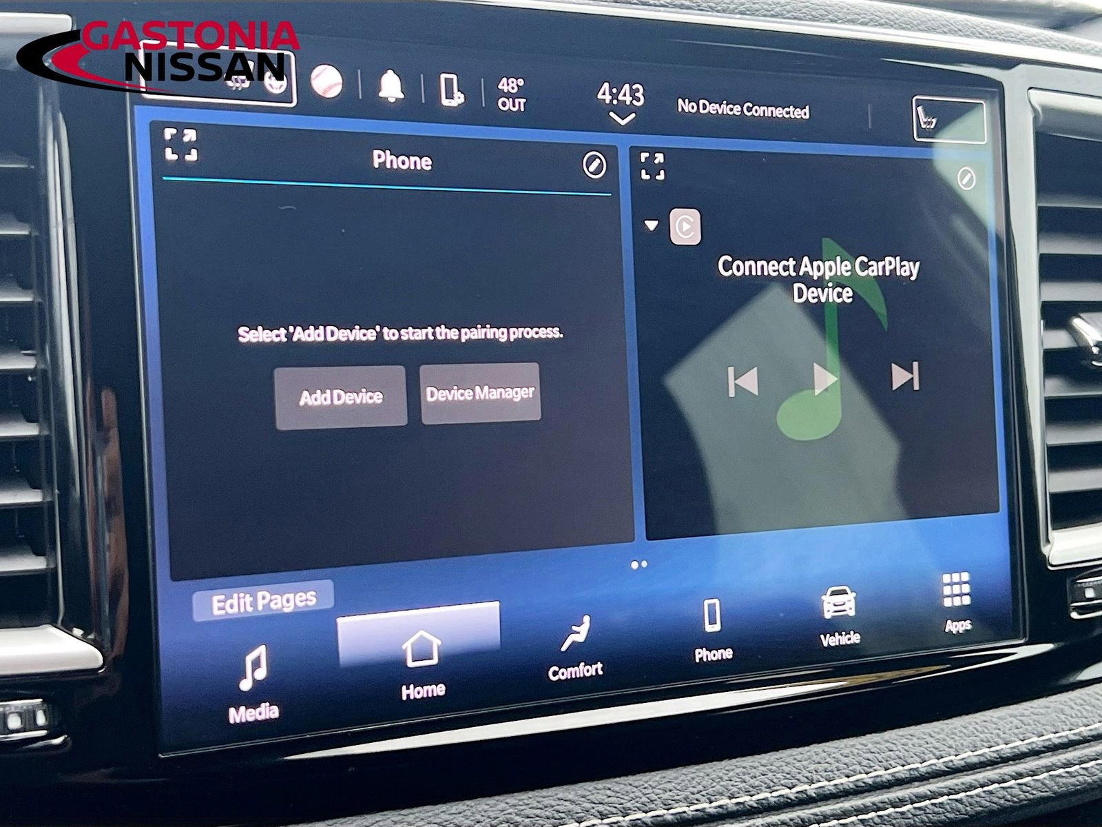 Used 2024 Chrysler Pacifica Touring image 18