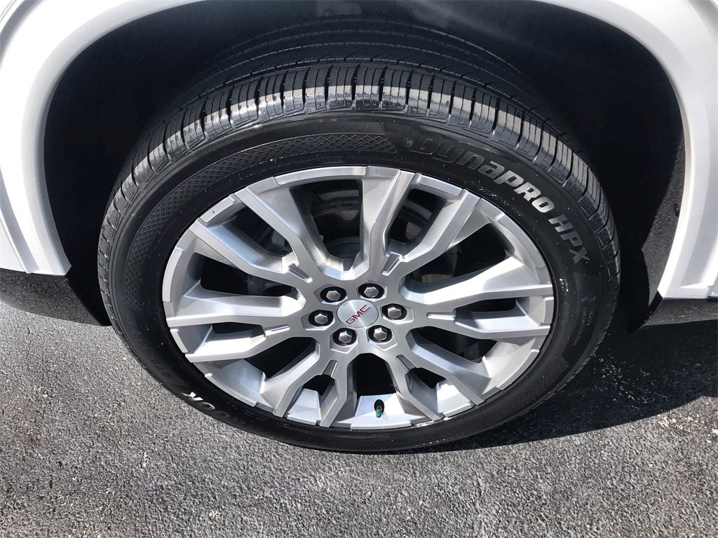 Used 2024 GMC Acadia Denali w/ Super Cruise Package image 10