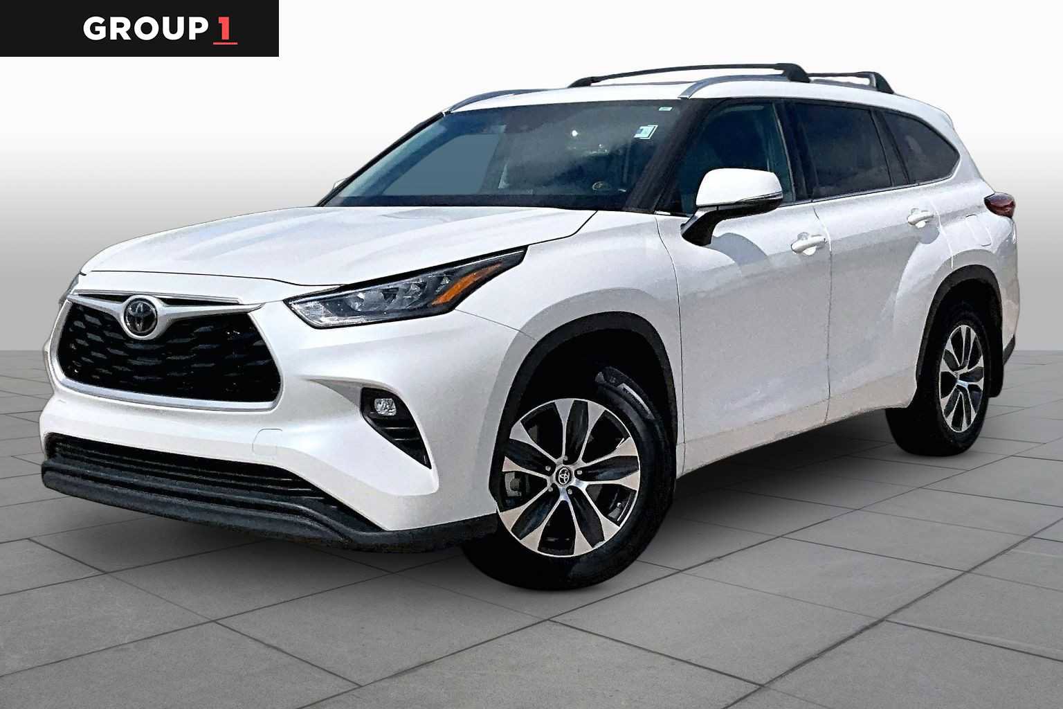 Used 2020 Toyota Highlander XLE AWD/4WD image 1