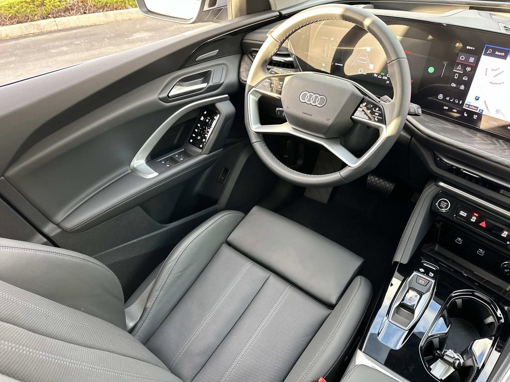 New 2025 Audi Q5 Premium Plus image 30