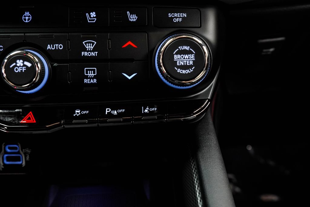 Used 2024 Dodge Durango GT AWD/4WD image 30