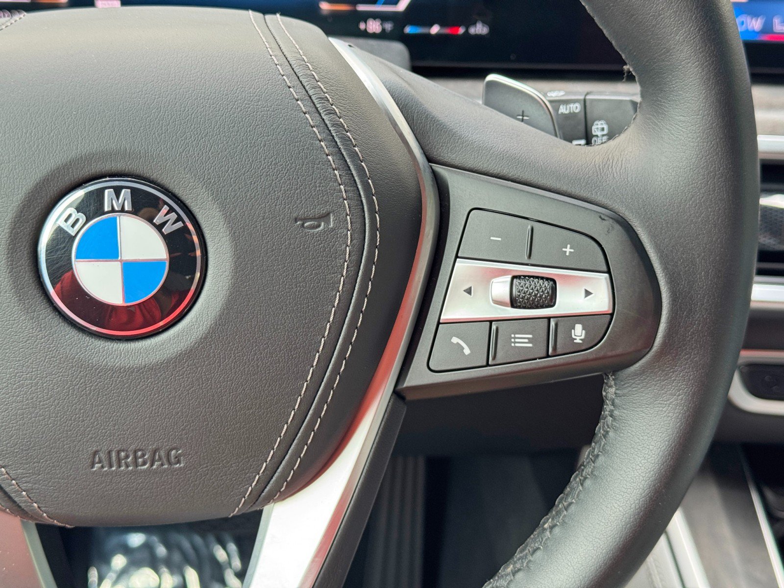 Used 2024 BMW X5 sDrive40i w/ Premium Package RWD image 24