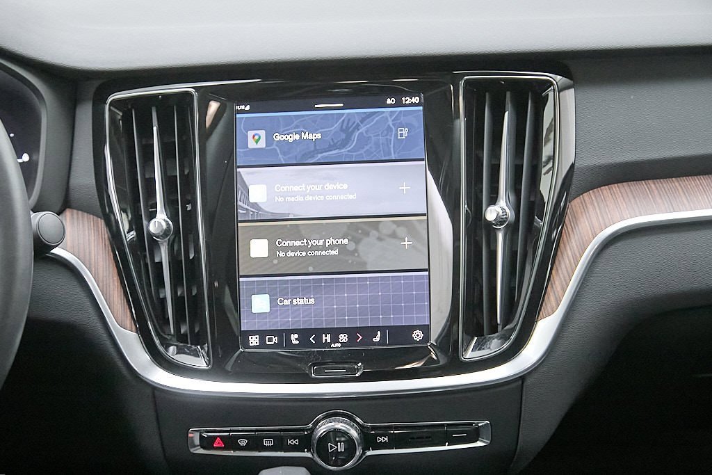 Certified 2025 Volvo S60 T8 Plus w/ Climate Package image 28