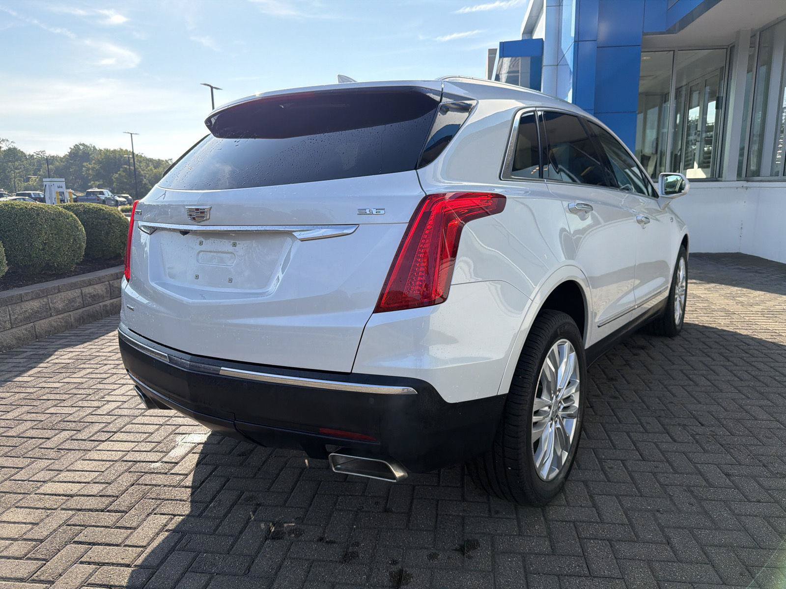 Used 2019 Cadillac XT5 Premium Luxury AWD/4WD image 5