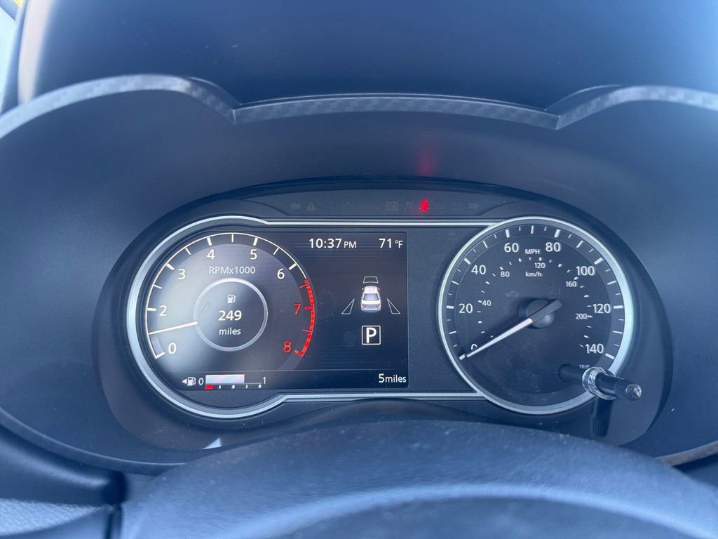 Certified 2025 Nissan Versa SR w/ Trunk Package image 20