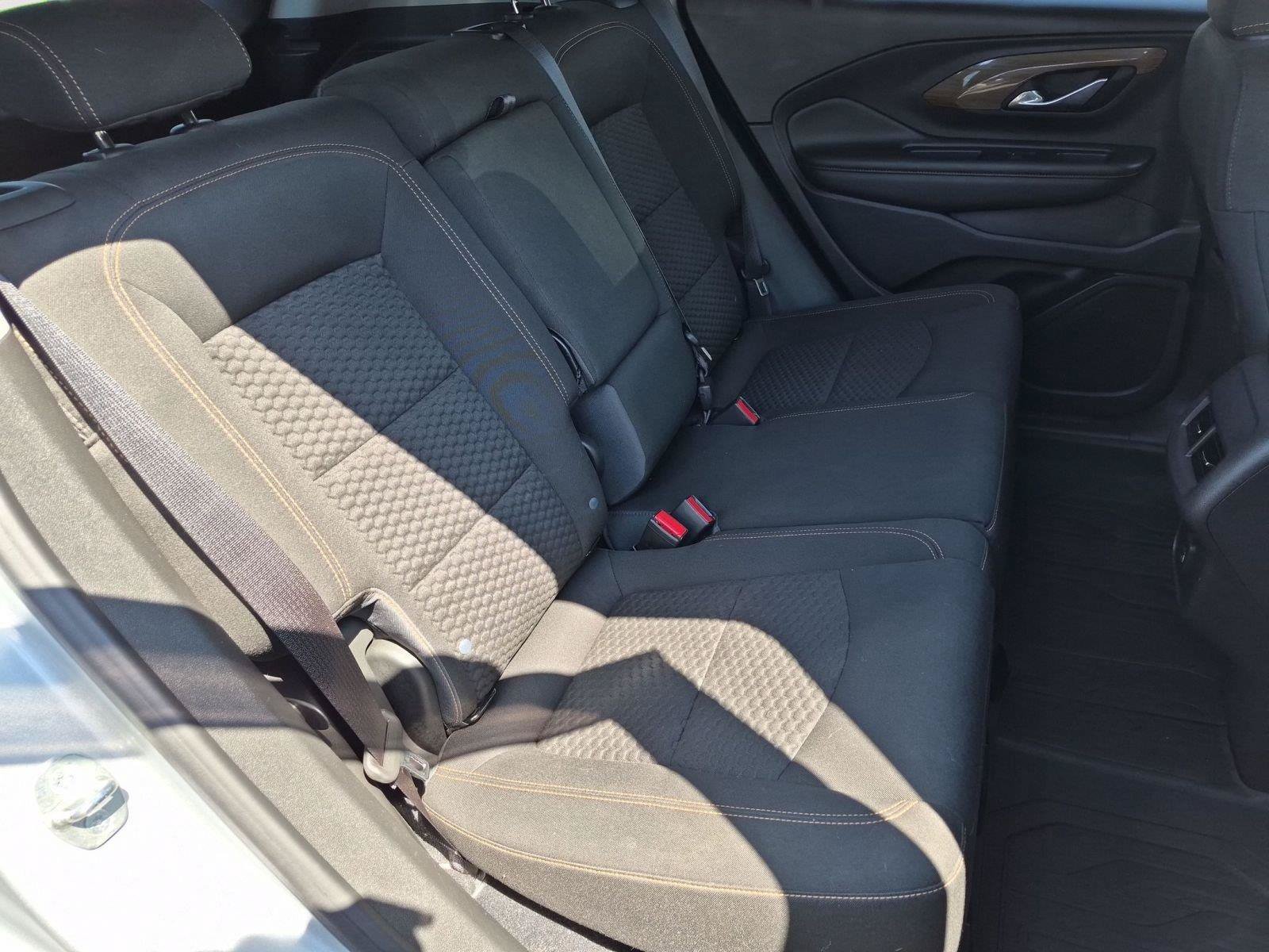 Used 2020 GMC Terrain SLE w/ Driver Convenience Package AWD/4WD image 17