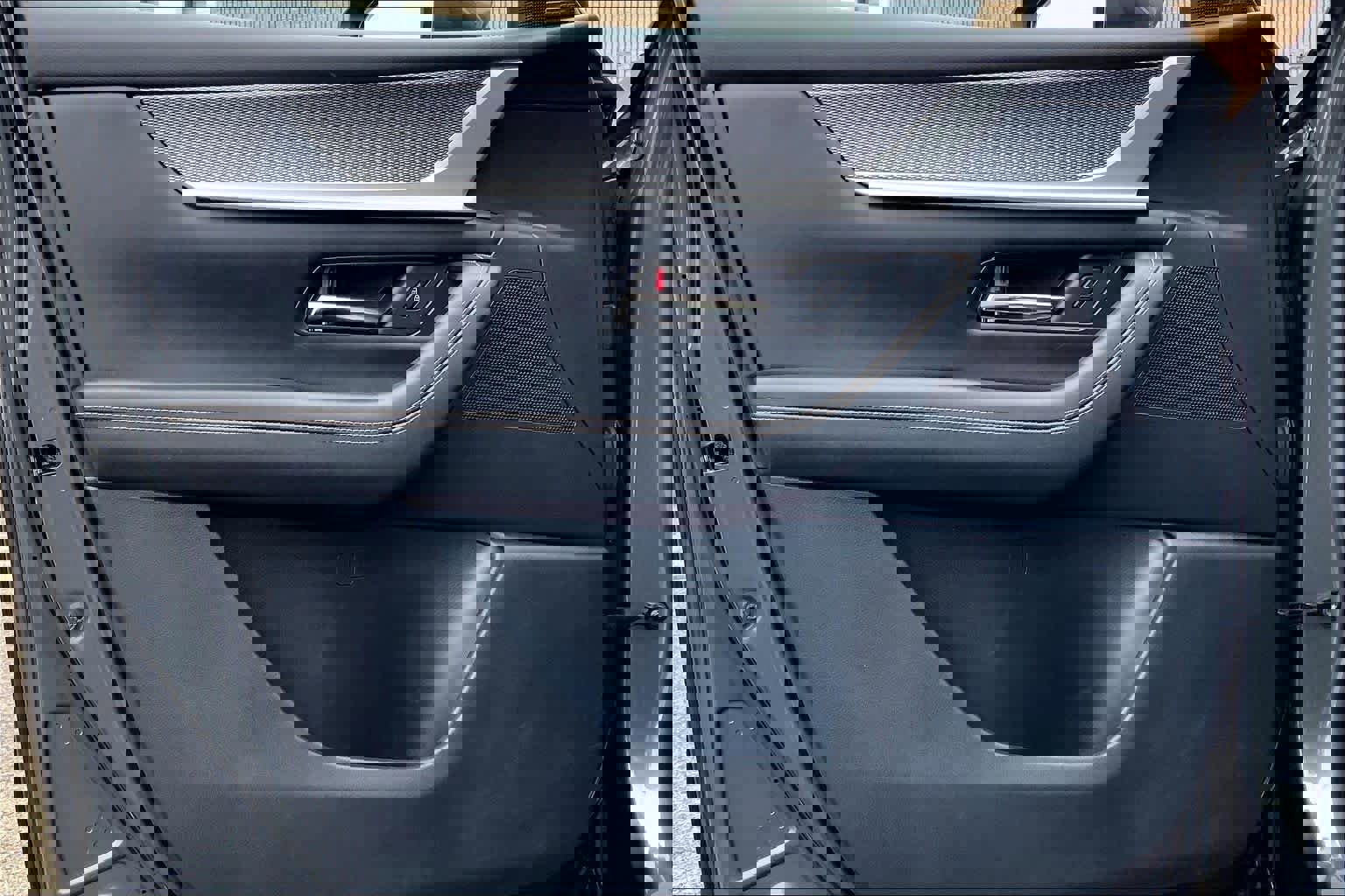 Used 2024 MAZDA CX-90 Plug-In Hybrid w/ Premium Plus image 22