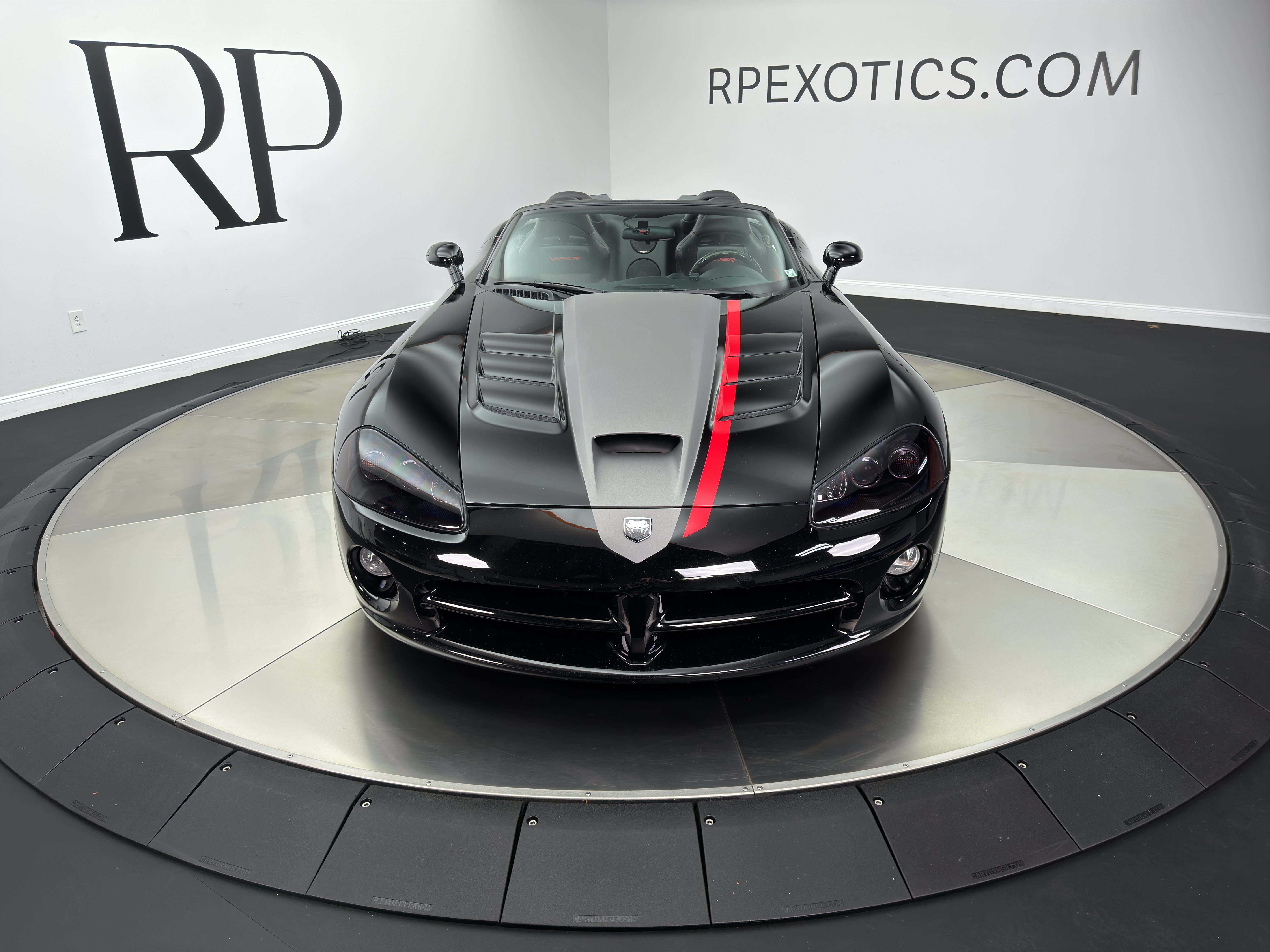 Used 2008 Dodge Viper SRT-10 w/ Protection Group RWD image 2