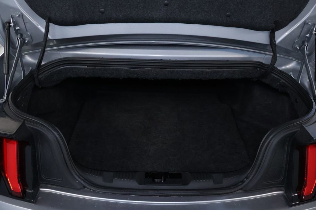 Used 2021 Ford Mustang Premium RWD image 15