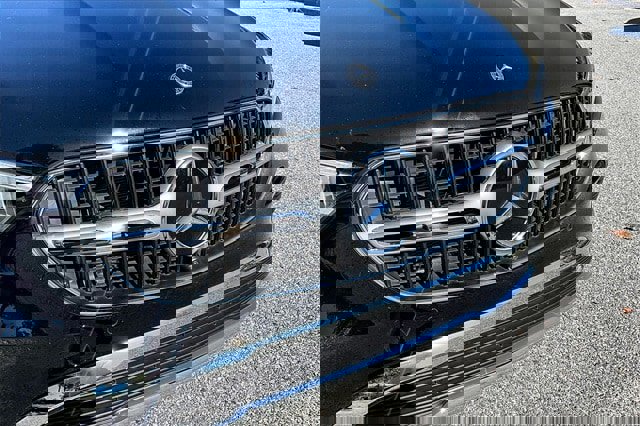 Certified 2025 Mercedes-Benz GLC 300 4MATIC image 36