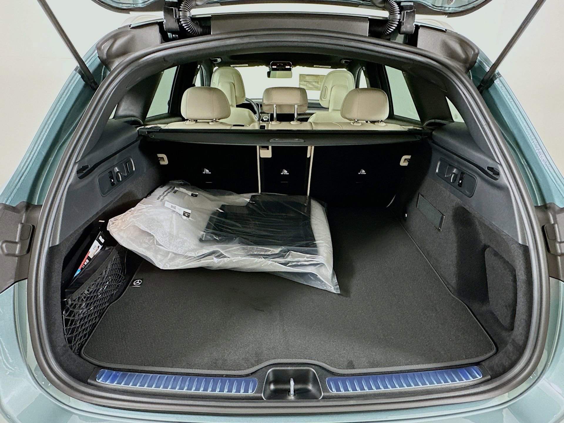 New 2026 Mercedes-Benz GLC 300 image 29