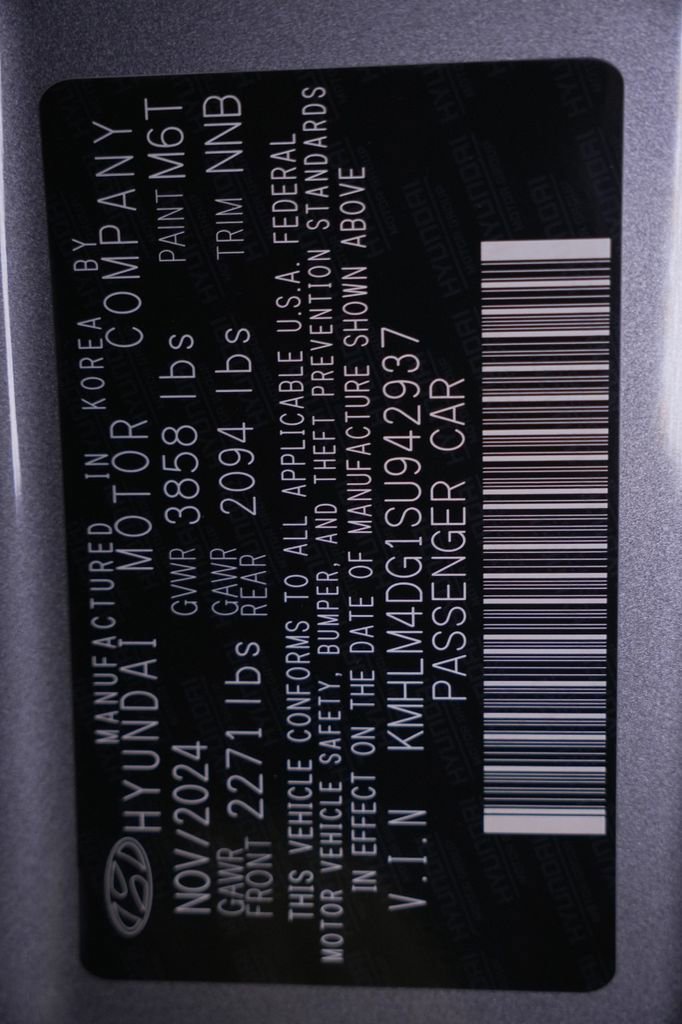 Certified 2025 Hyundai Elantra Sport image 45