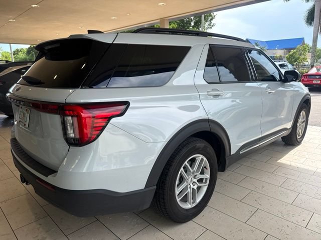 Used 2025 Ford Explorer Active RWD image 6