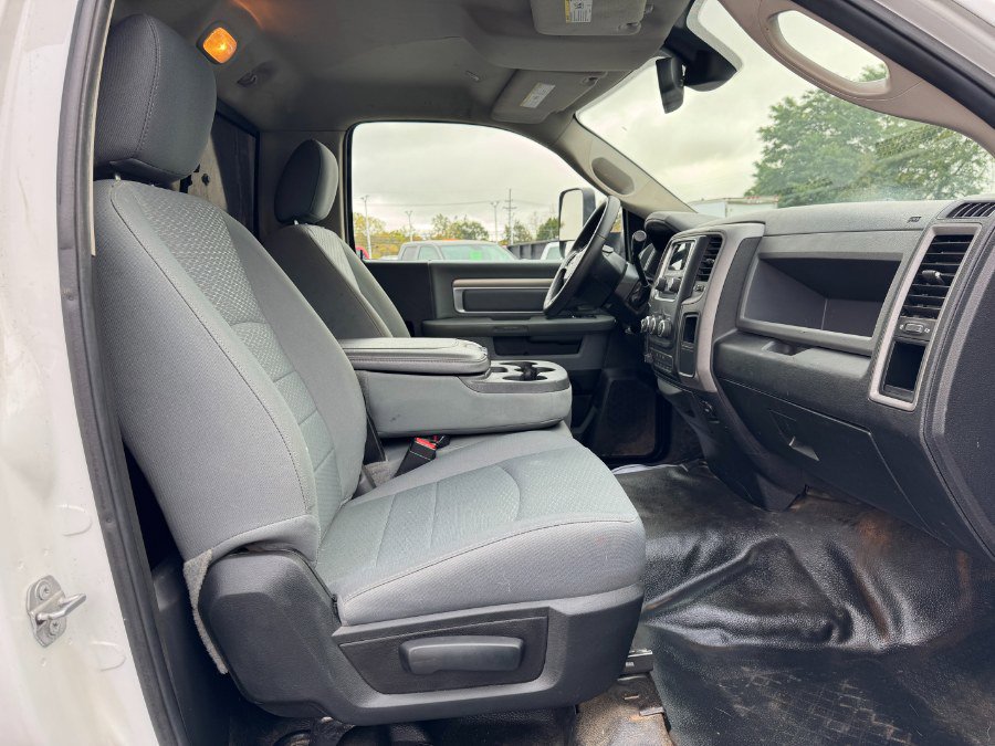 Used 2018 RAM 5500 Tradesman w/ Power & Remote Entry Group image 16