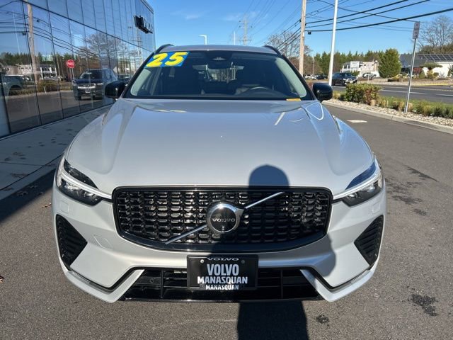 Certified 2025 Volvo XC60 B5 Plus image 7