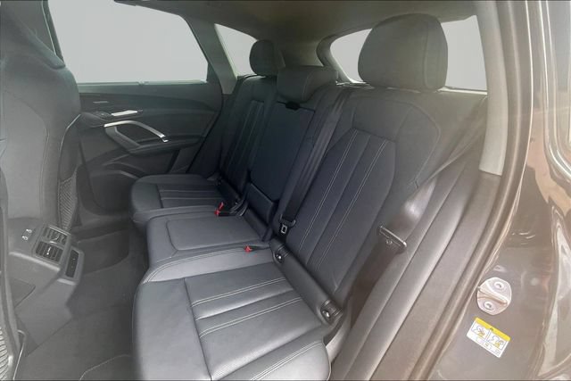 Used 2025 Audi Q5 Premium Plus w/ Premium Plus AWD/4WD image 28