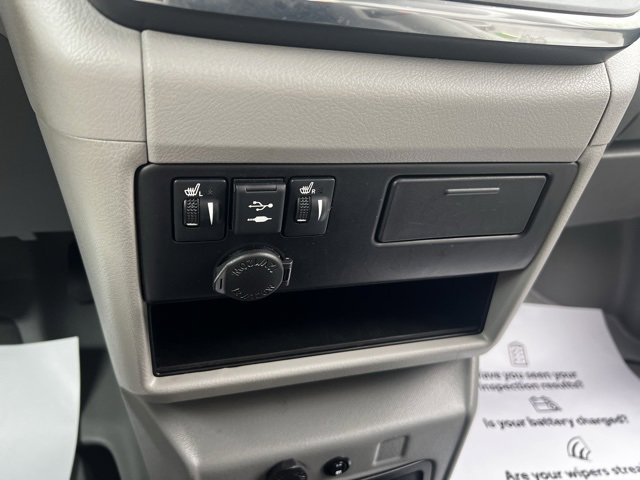 Used 2019 Toyota Sienna XLE image 18