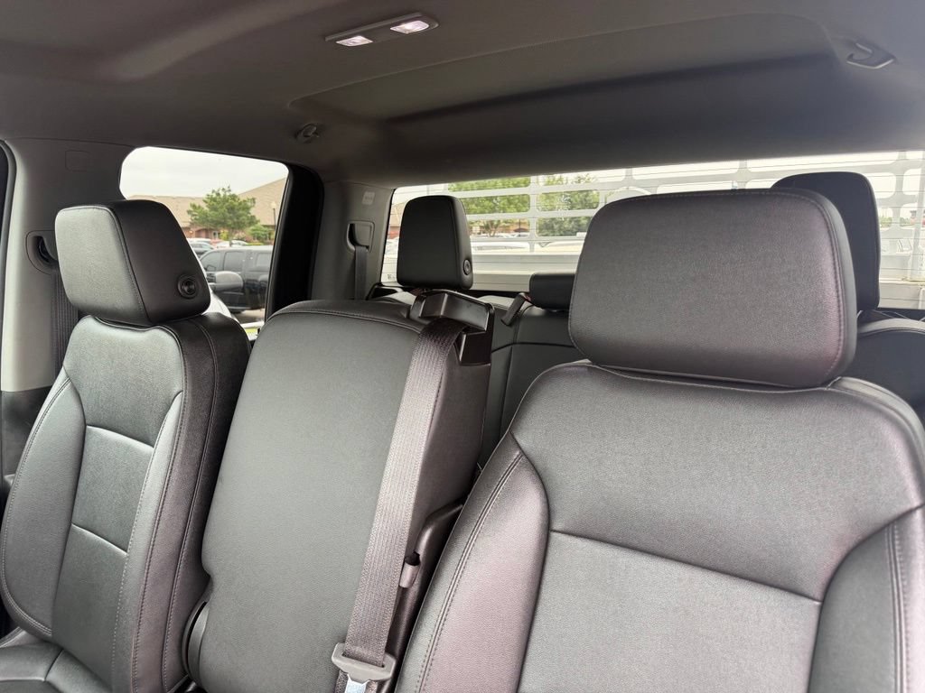 Used 2021 Chevrolet Silverado 2500 W/T w/ WT Convenience Package AWD/4WD image 30