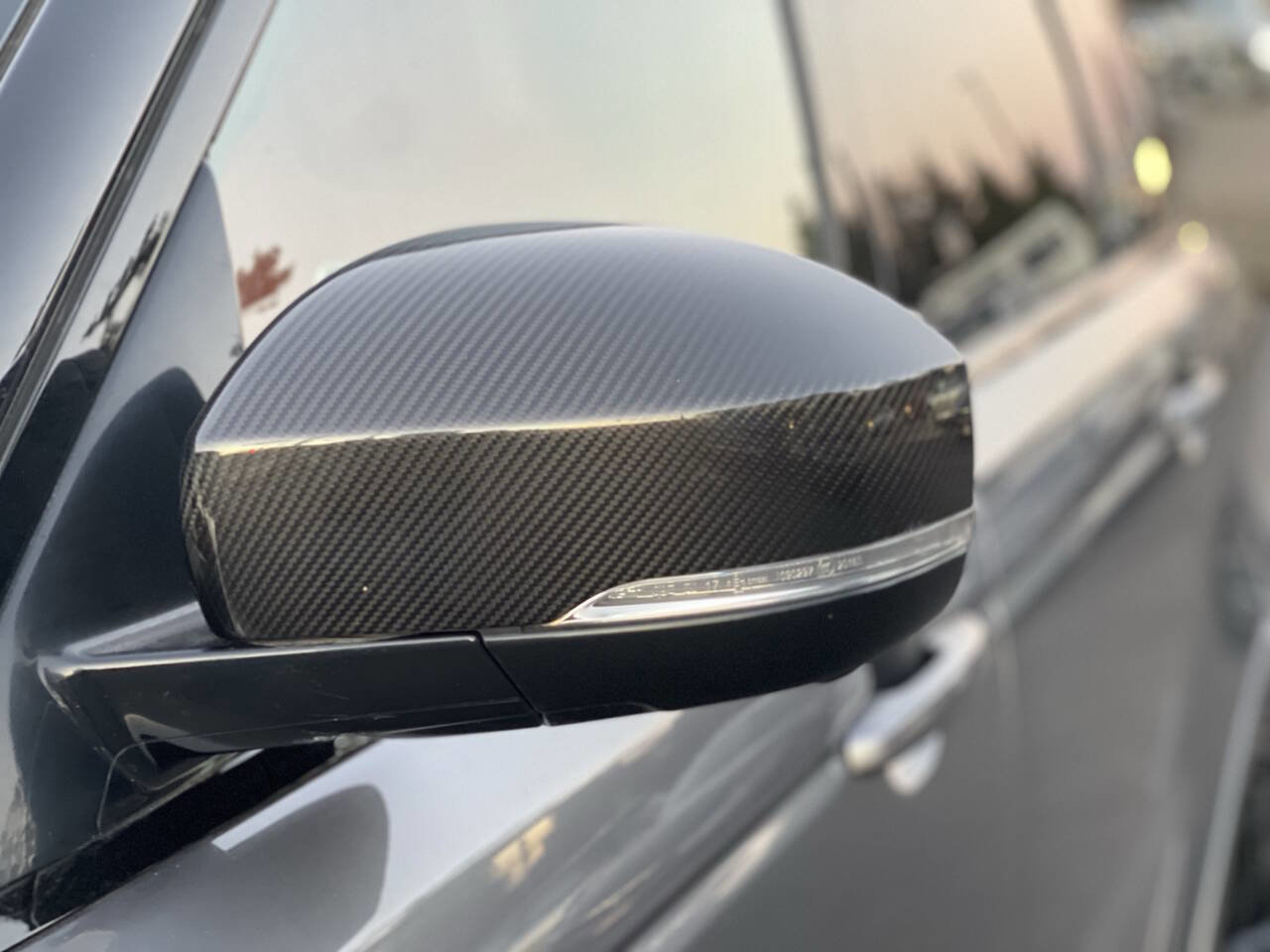 Used 2020 Land Rover Range Rover Sport SVR image 4