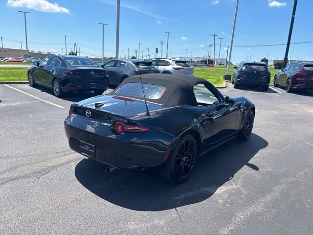 Certified 2024 MAZDA MX-5 Miata Club RWD image 7