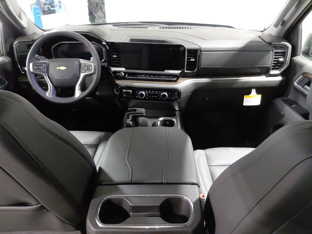 New 2026 Chevrolet Silverado 1500 LT image 3