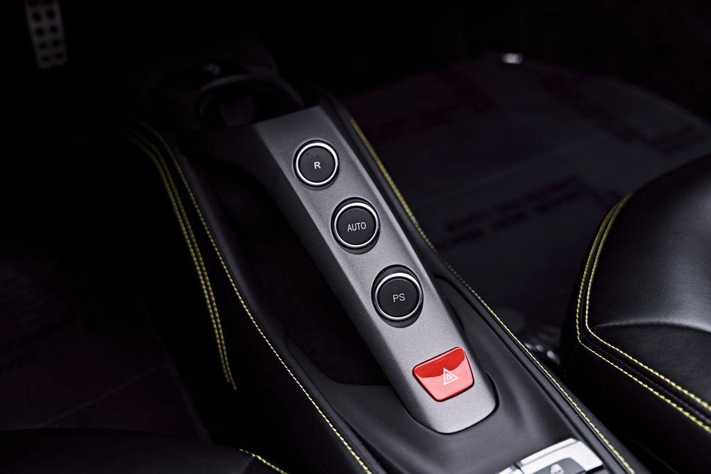 Used 2019 Ferrari 488 Spider RWD image 77