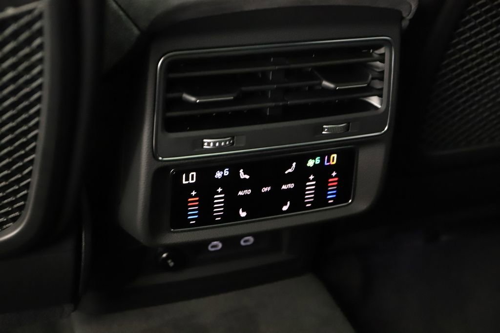 New 2026 Audi RS Q8 performance image 22