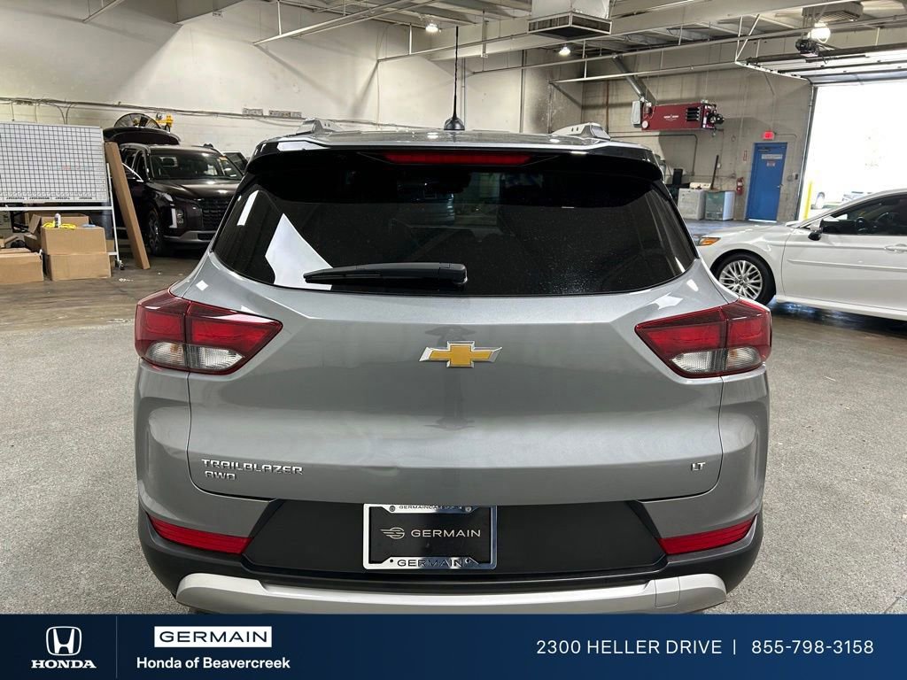Used 2025 Chevrolet TrailBlazer LT AWD/4WD image 8