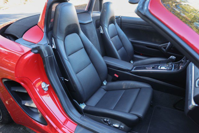 Used 2019 Porsche 718 Boxster S RWD image 27