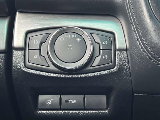 Used 2016 Ford Explorer Platinum AWD/4WD image 31