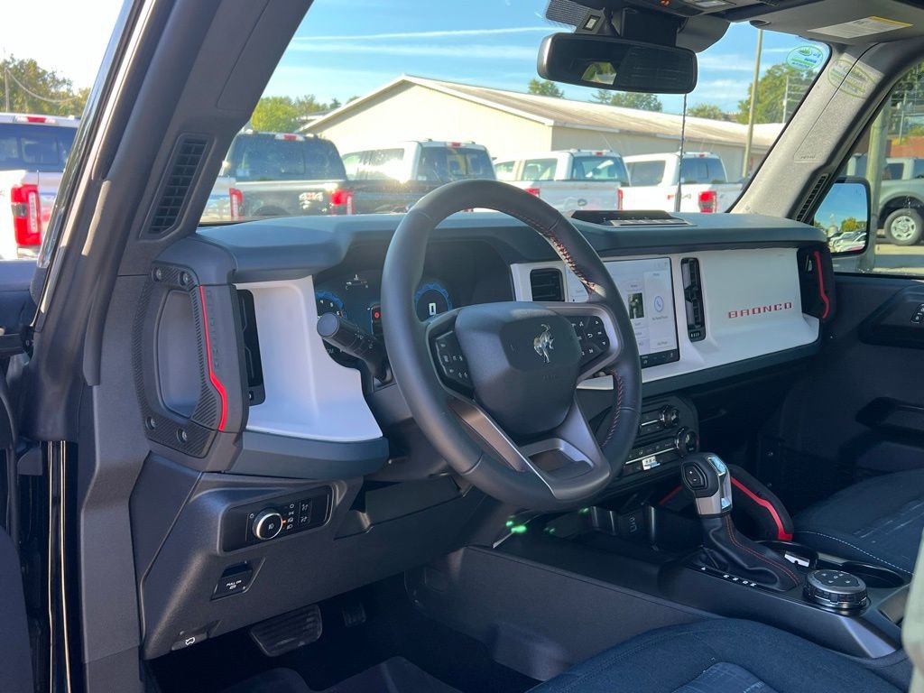 Used 2025 Ford Bronco Heritage Edition image 12