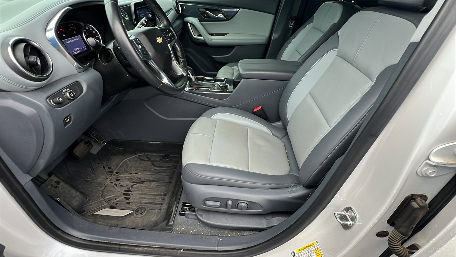 Used 2022 Chevrolet Blazer LT w/ Sound & Technology Package image 16