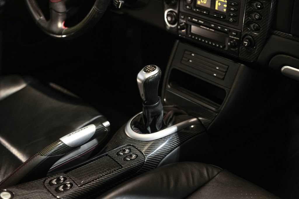 Used 2003 Porsche 911 GT2 RWD image 21
