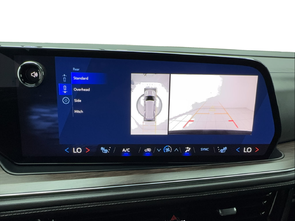 Used 2025 Chevrolet Tahoe LT RWD image 58