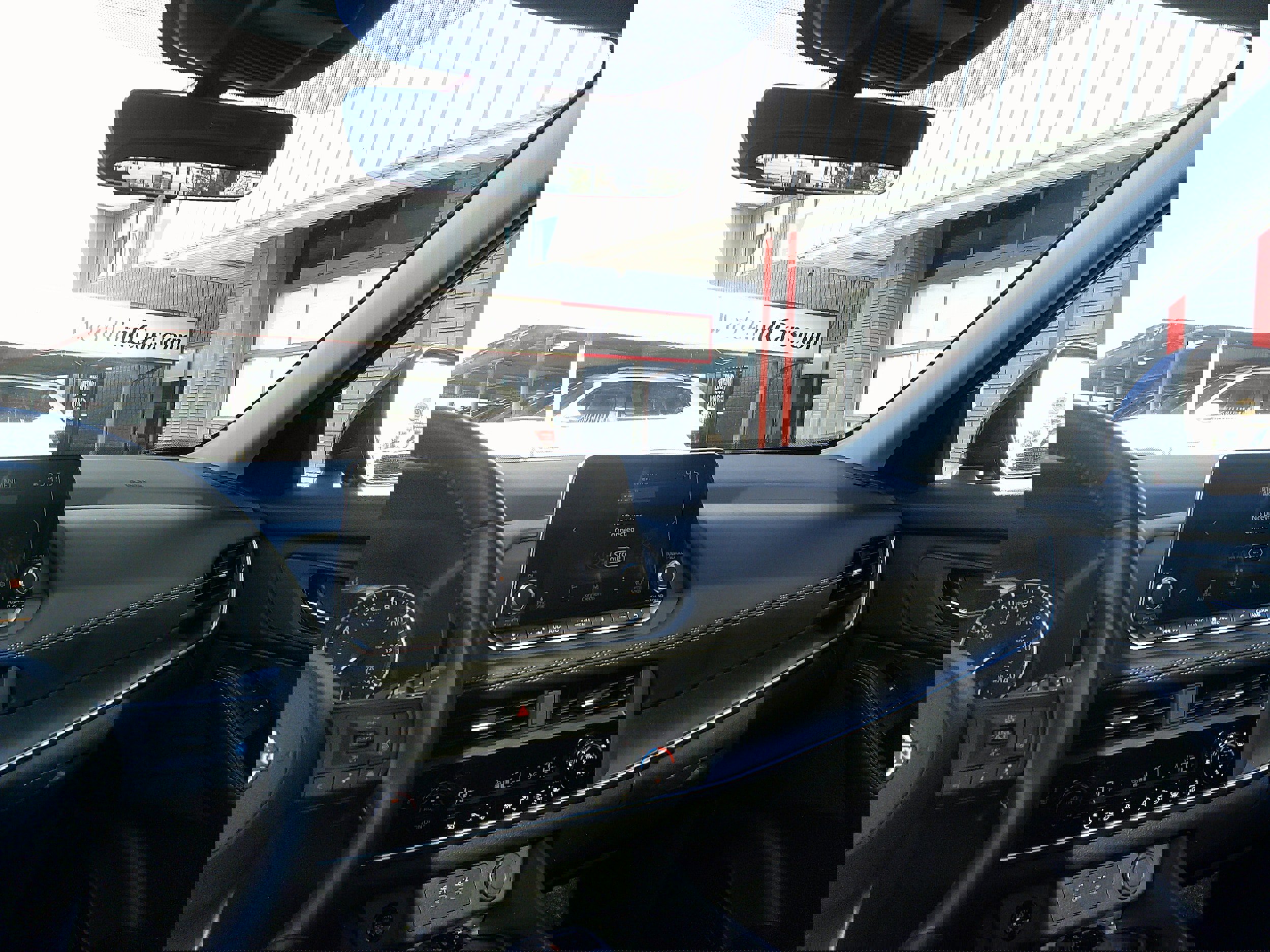 Used 2024 Nissan Rogue SV w/ SV Premium Package image 23