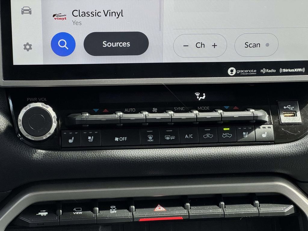 Used 2022 Toyota Tundra Limited image 5