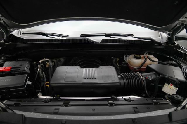 Used 2024 Chevrolet Suburban LT image 13