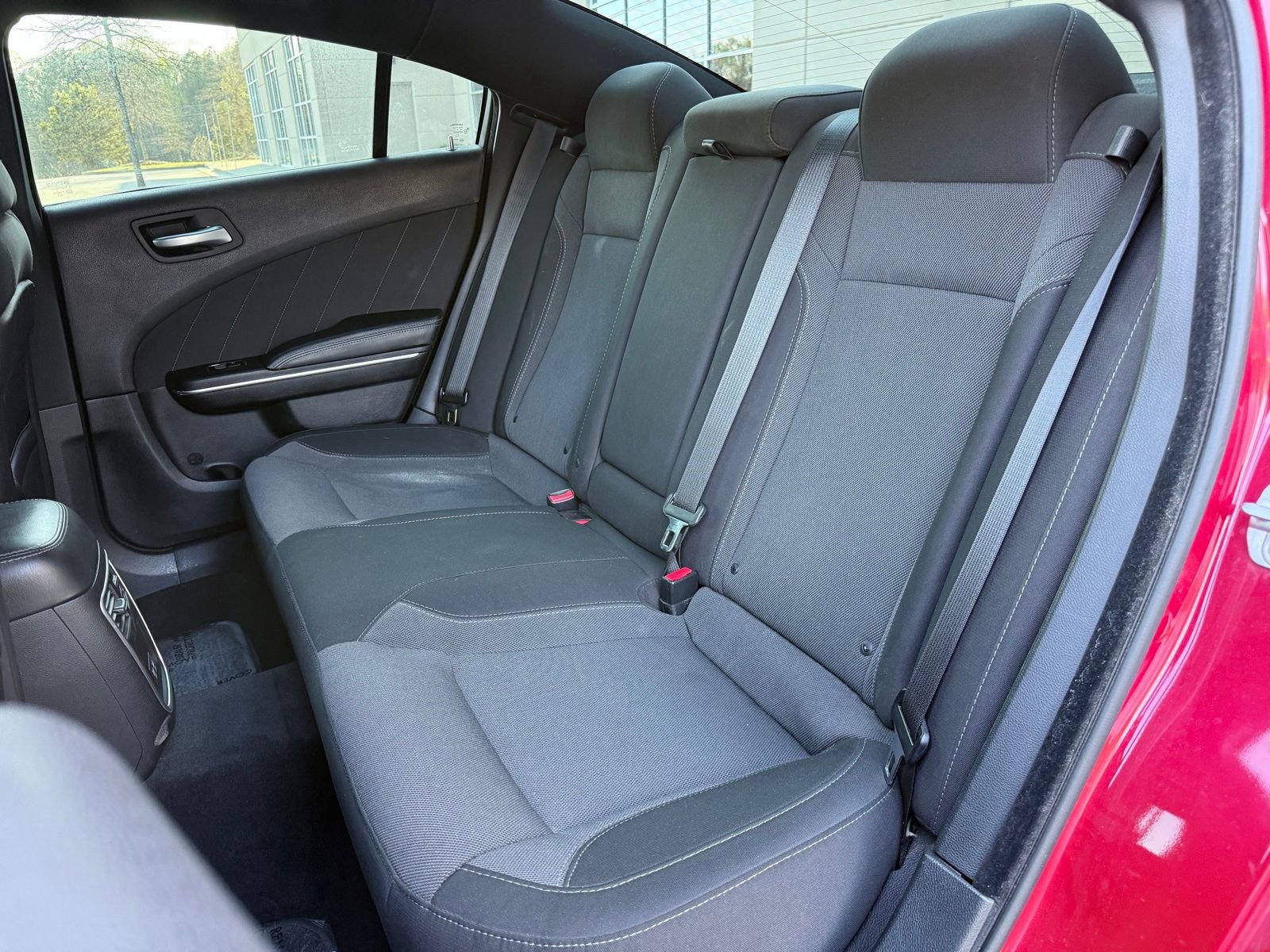 Used 2015 Dodge Charger R/T image 39