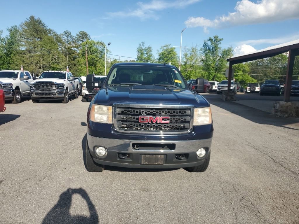Used 2011 GMC Sierra 2500 SLT w/ Snow Plow Prep Package AWD/4WD image 2